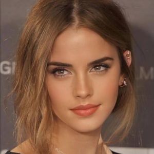 Meet your Posher, Angie